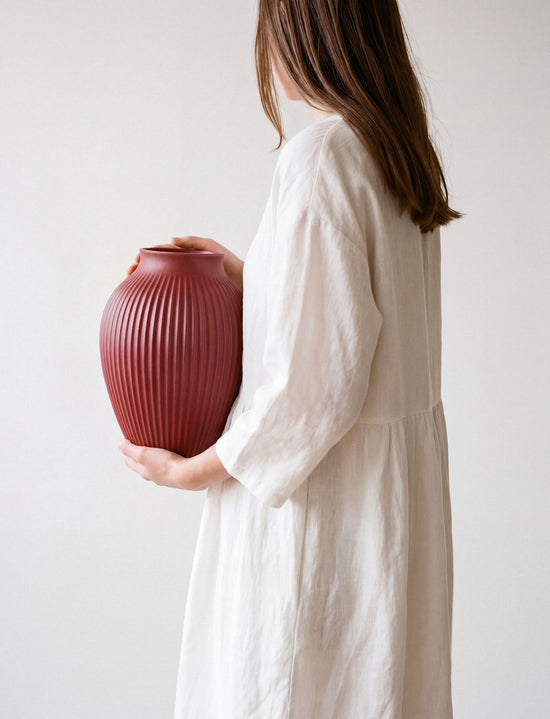 Knabstrup Keramik K1234 9 Knabstrup Vase Ripple Soft Cherry Red 2 AI Assisted